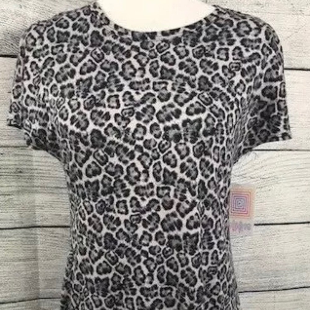 NWT MEDIUM SNOW LEOPARD MARIA